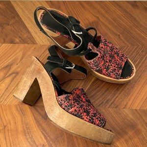 Rachel Comey platform heel clog sandals size 7.5 red and black